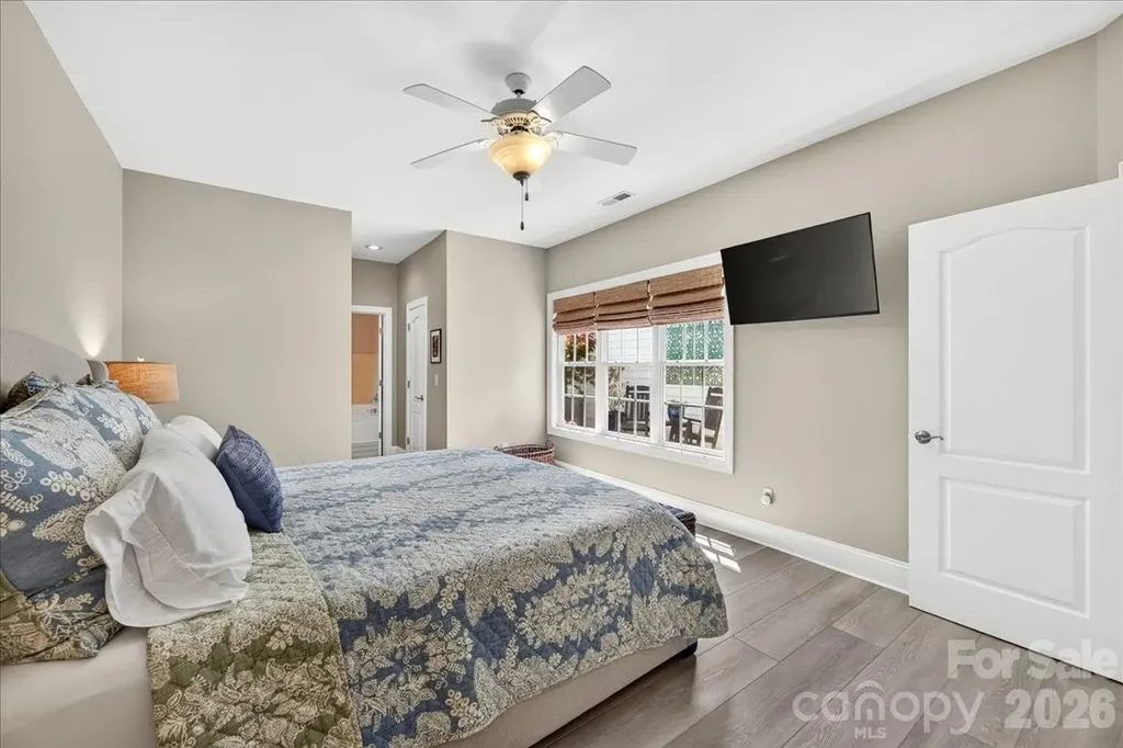 242 S Faulkner Way Davidson NC 28036