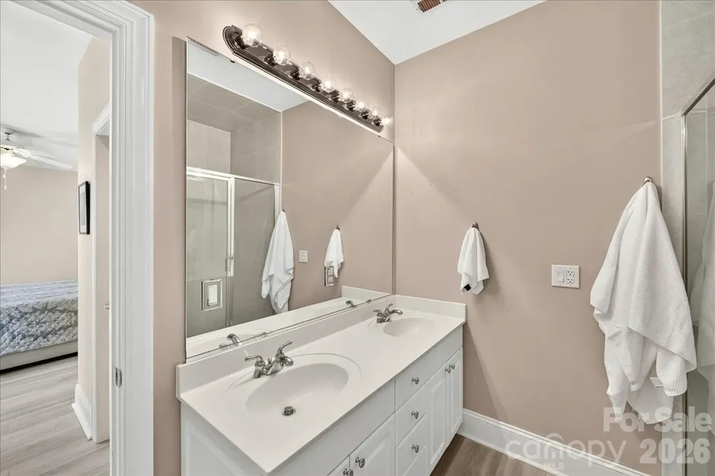 242 S Faulkner Way Davidson NC 28036