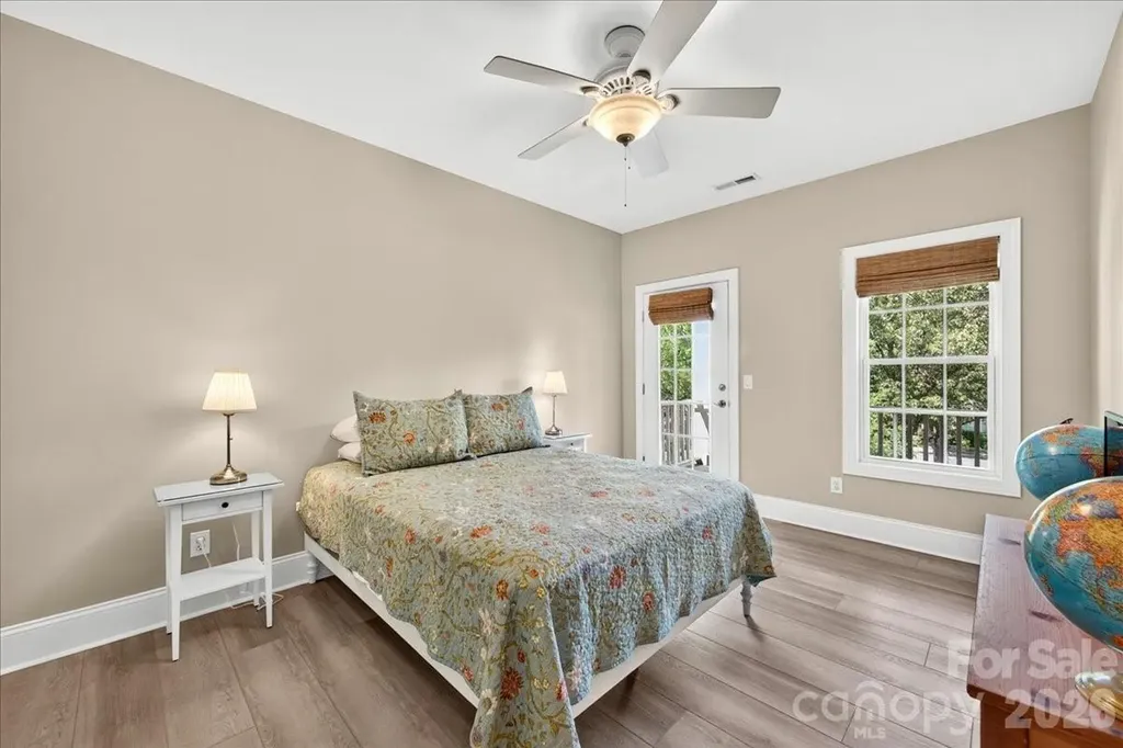 242 S Faulkner Way Davidson NC 28036