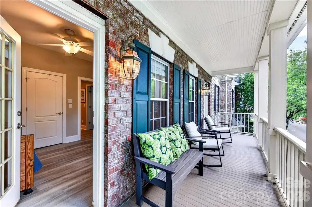 242 S Faulkner Way Davidson NC 28036