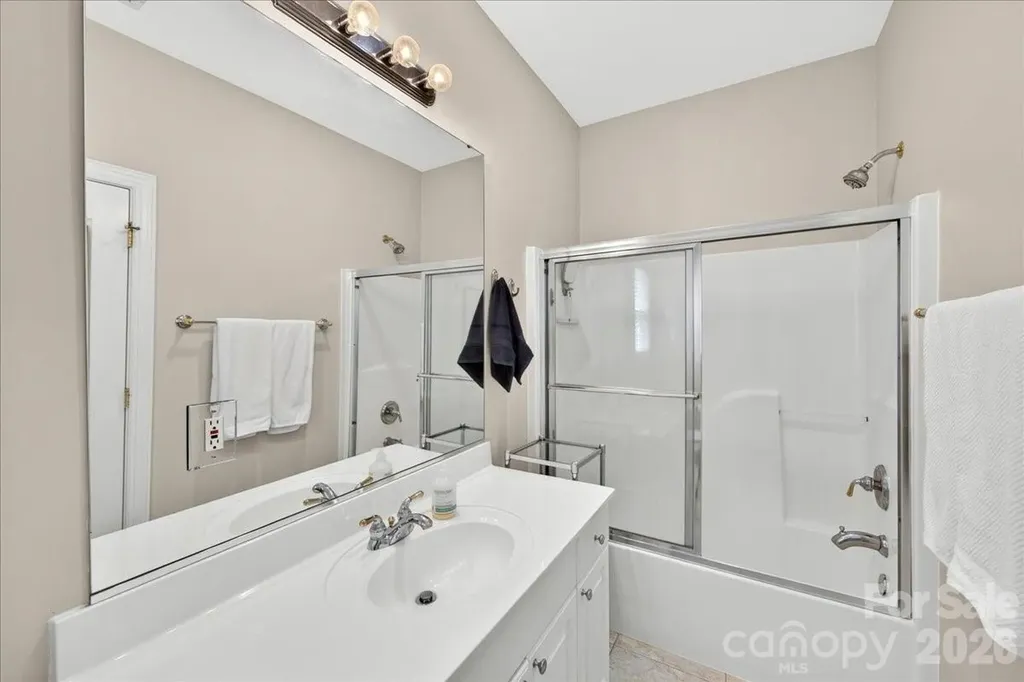 242 S Faulkner Way Davidson NC 28036