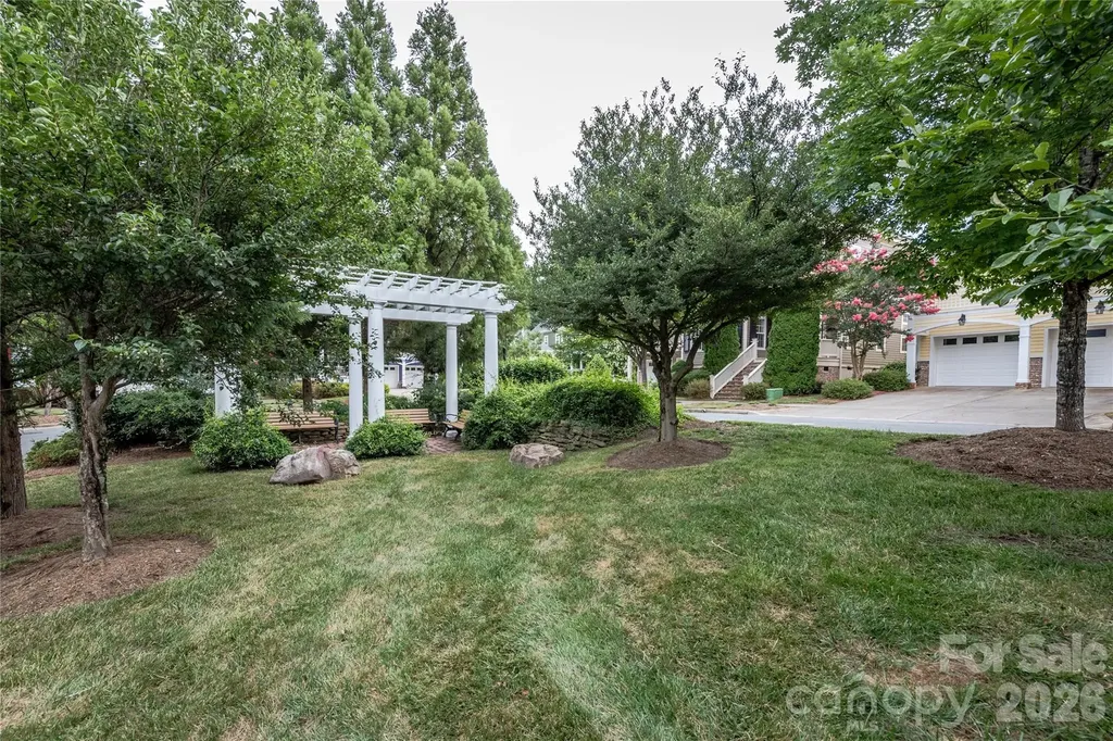 242 S Faulkner Way Davidson NC 28036