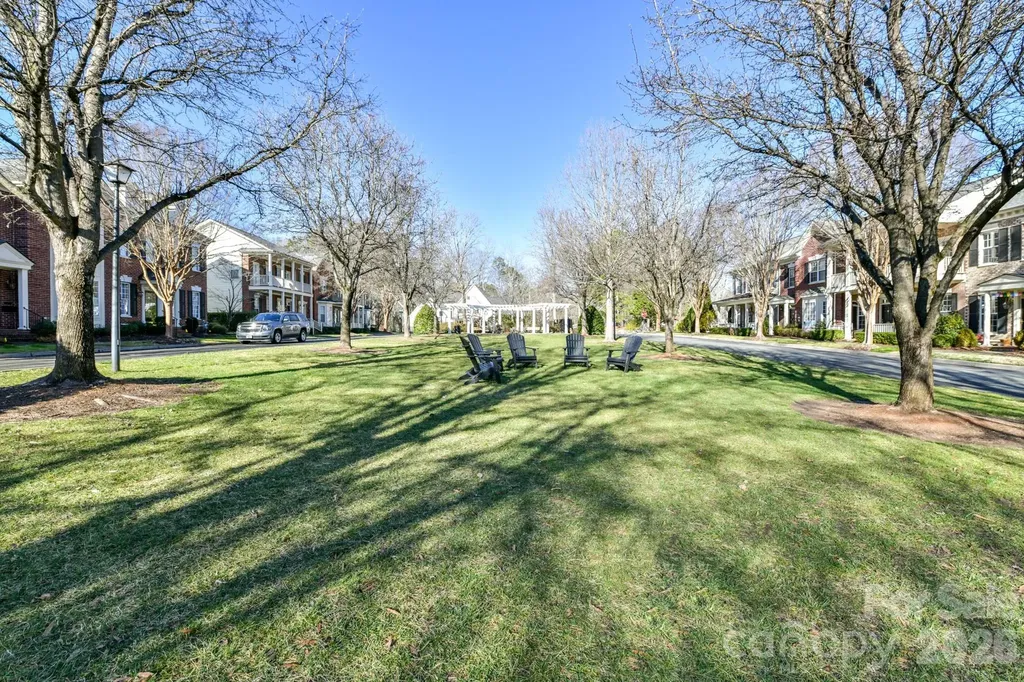 242 S Faulkner Way Davidson NC 28036