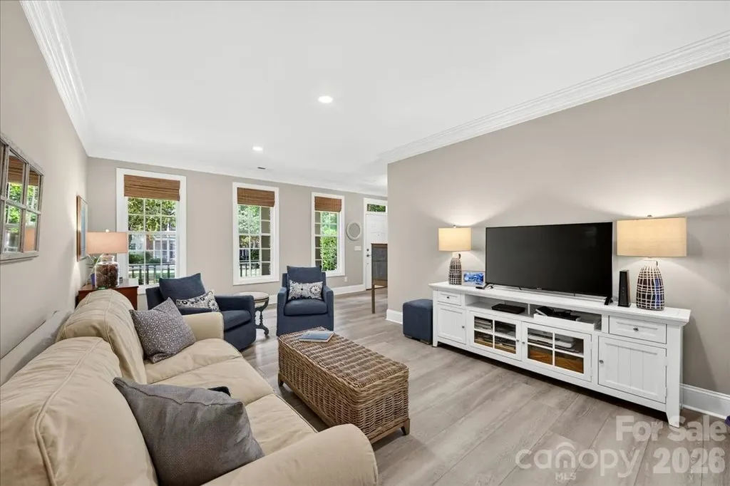 242 S Faulkner Way Davidson NC 28036