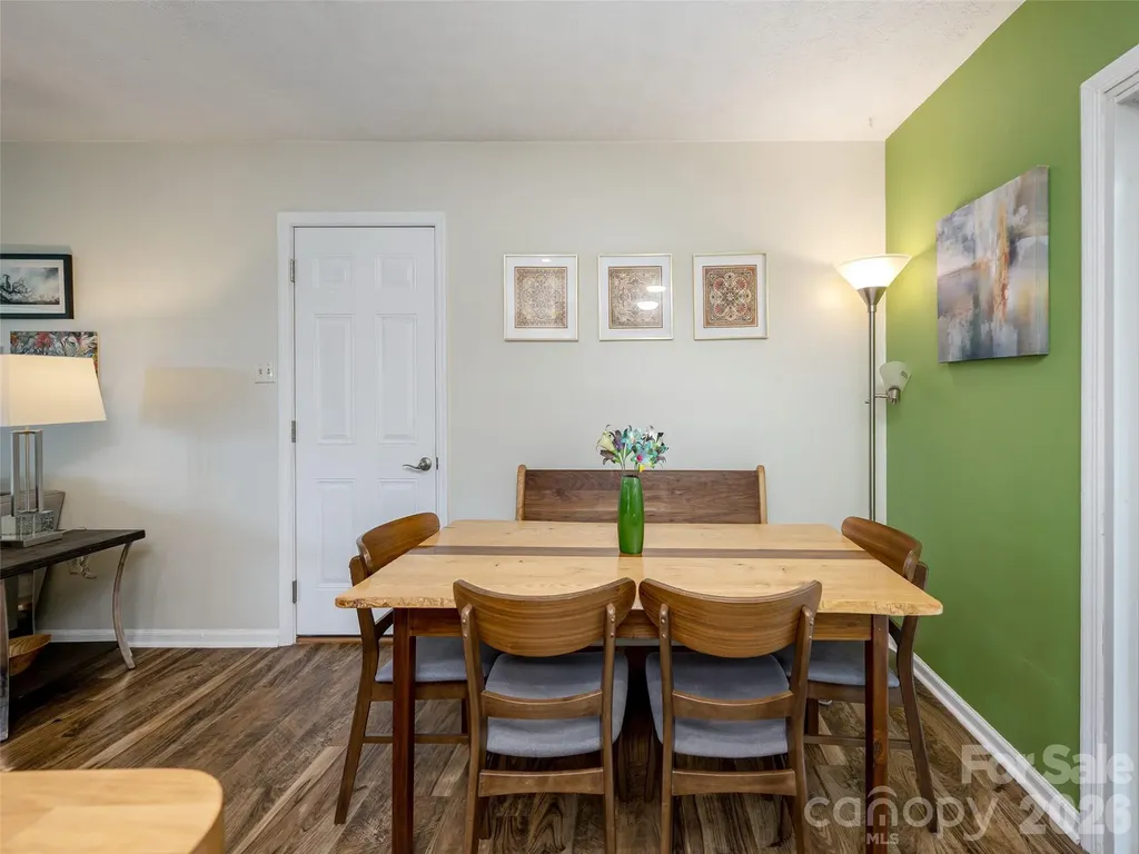 14 Fox Run Place Fairview NC 28730