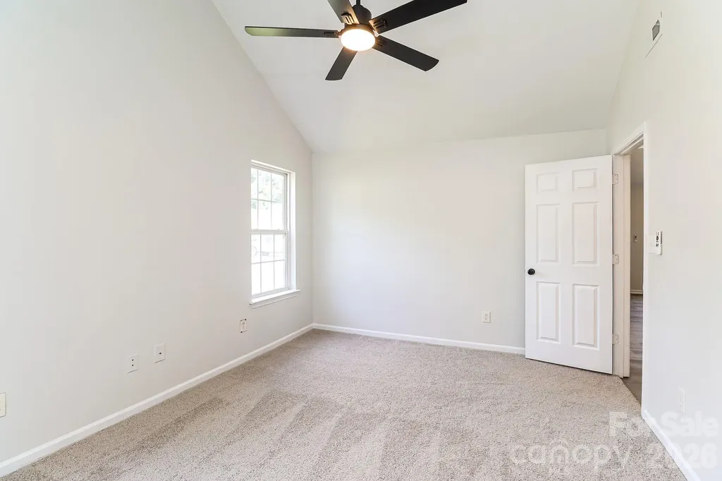 4135 Canyon Creek Lane Charlotte NC 28216