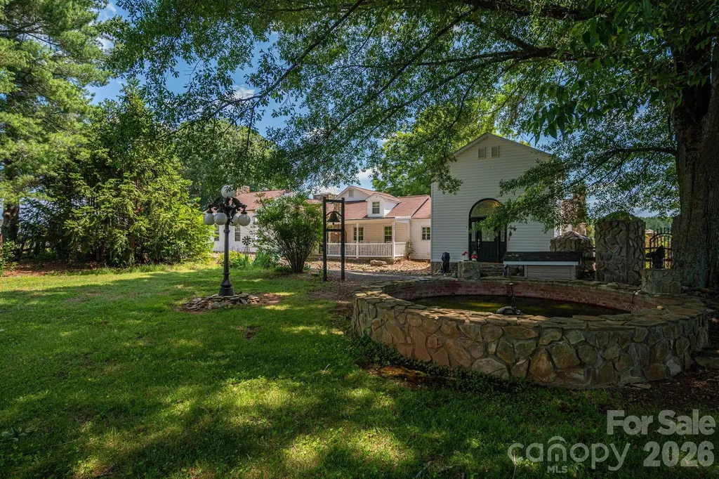 1387 George Brown Road Crouse NC 28033