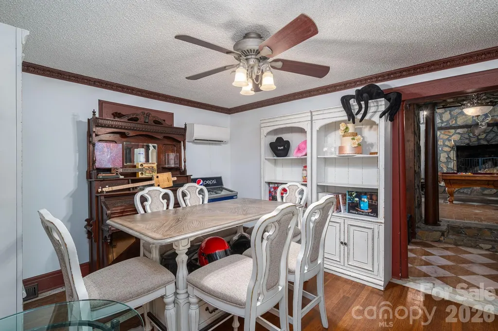 1387 George Brown Road Crouse NC 28033