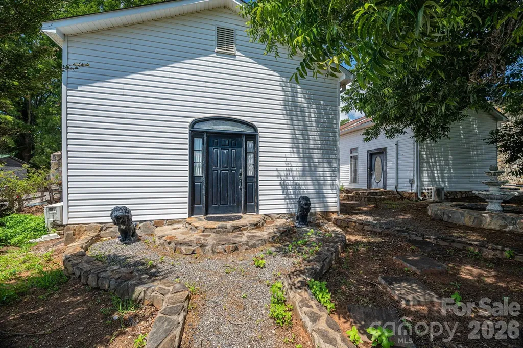 1387 George Brown Road Crouse NC 28033