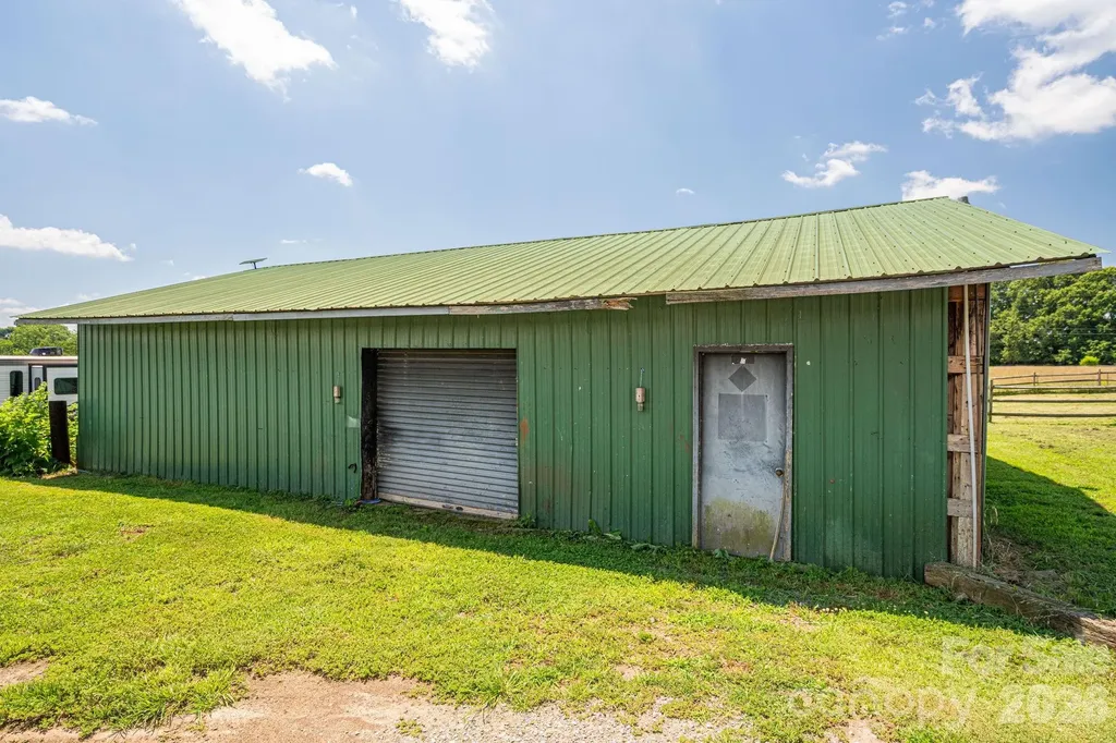 1387 George Brown Road Crouse NC 28033