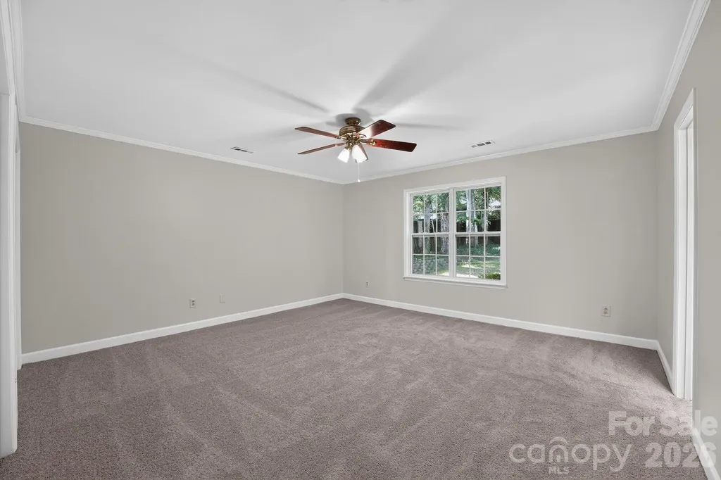 3909 Carmel Forest Drive Charlotte NC 28226