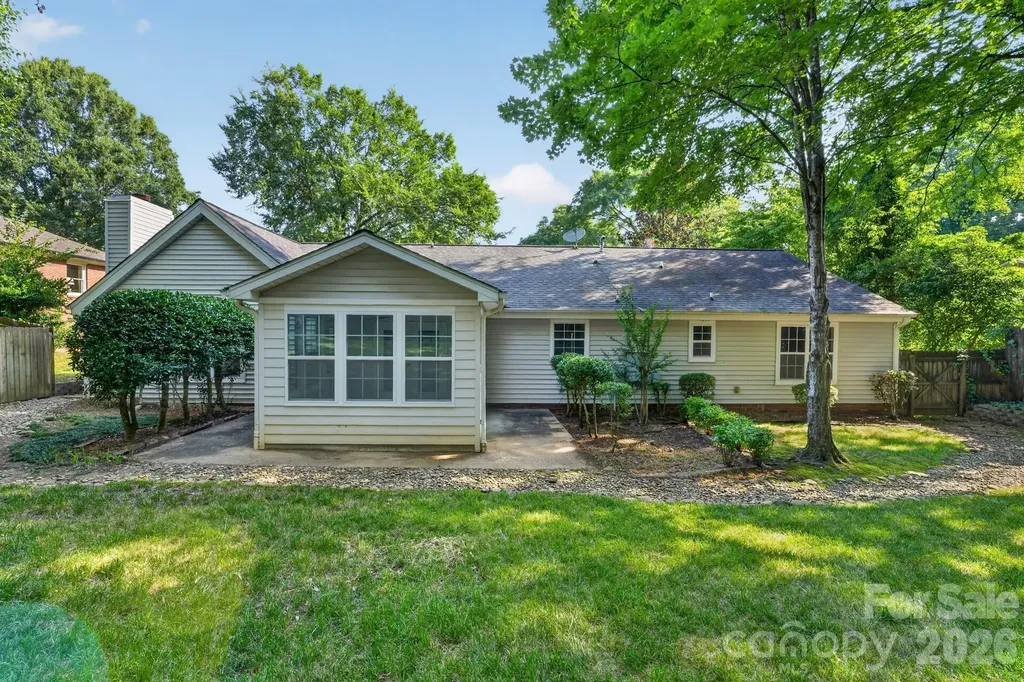 3909 Carmel Forest Drive Charlotte NC 28226