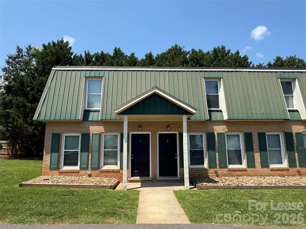 312 W Catawba Avenue Mount Holly NC 28120