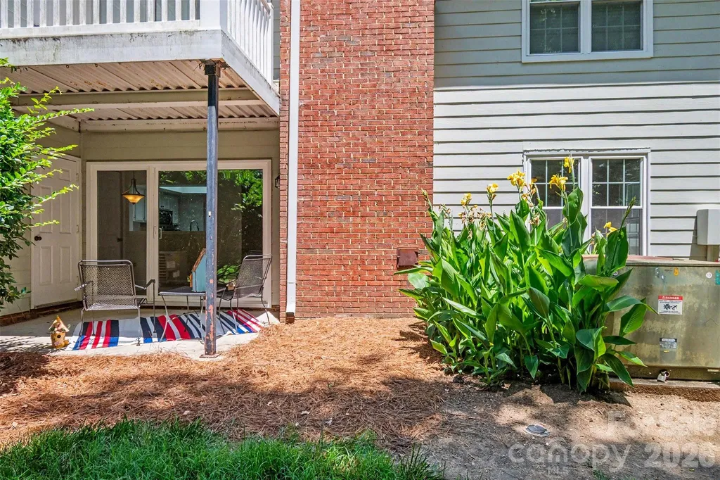 9478 S Vicksburg Park Court Charlotte NC 28210