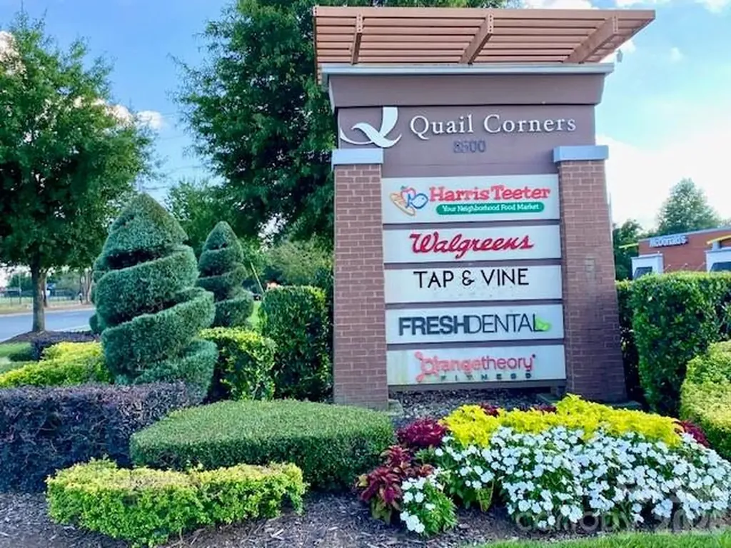 9478 S Vicksburg Park Court Charlotte NC 28210