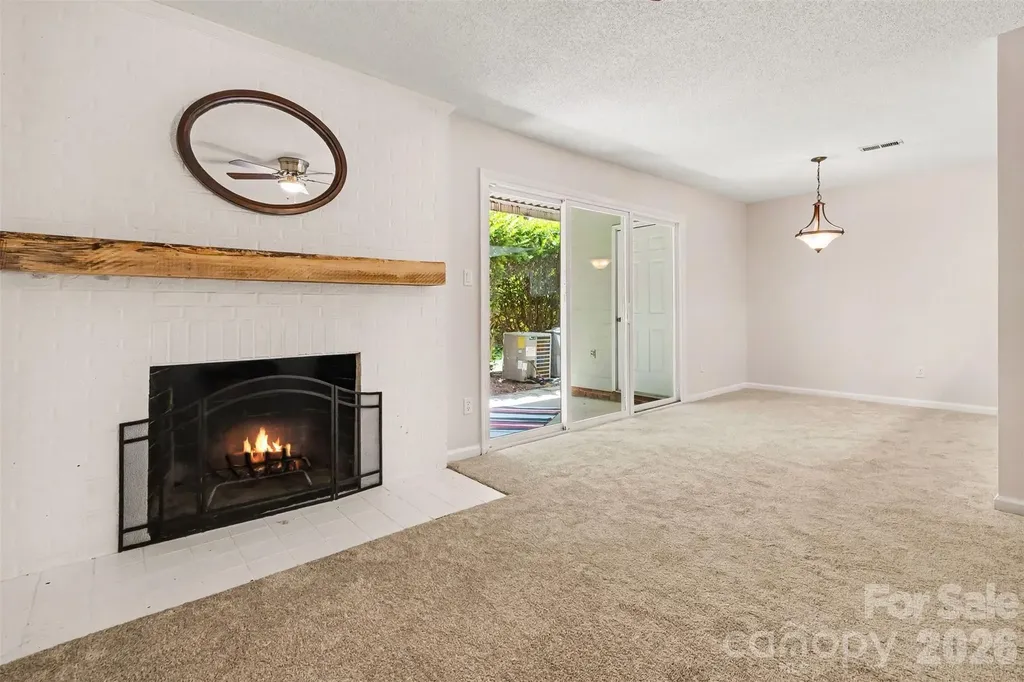 9478 S Vicksburg Park Court Charlotte NC 28210