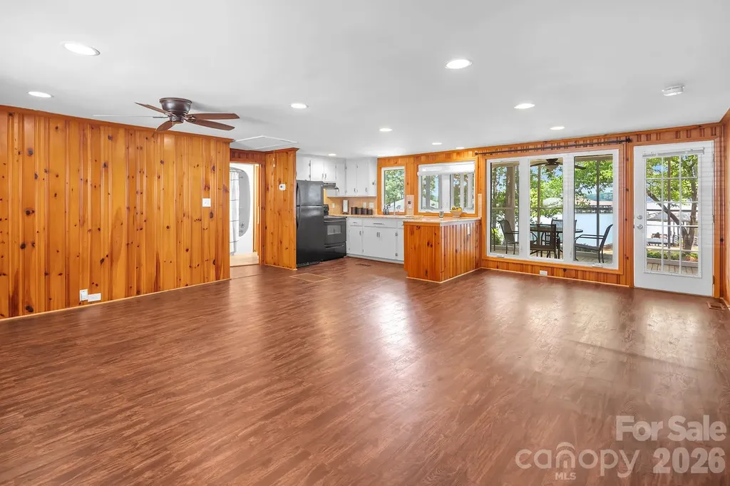 49294 Wood Land Drive Norwood NC 28128