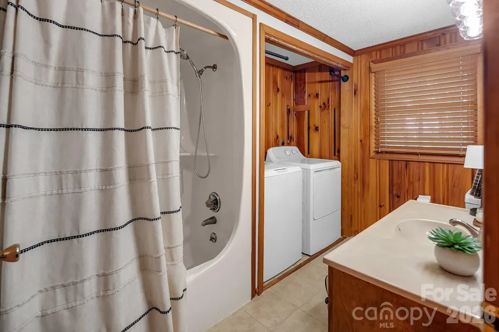 49294 Wood Land Drive Norwood NC 28128