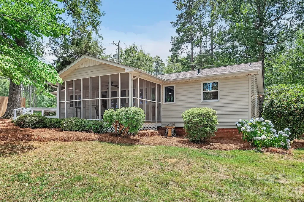 49294 Wood Land Drive Norwood NC 28128