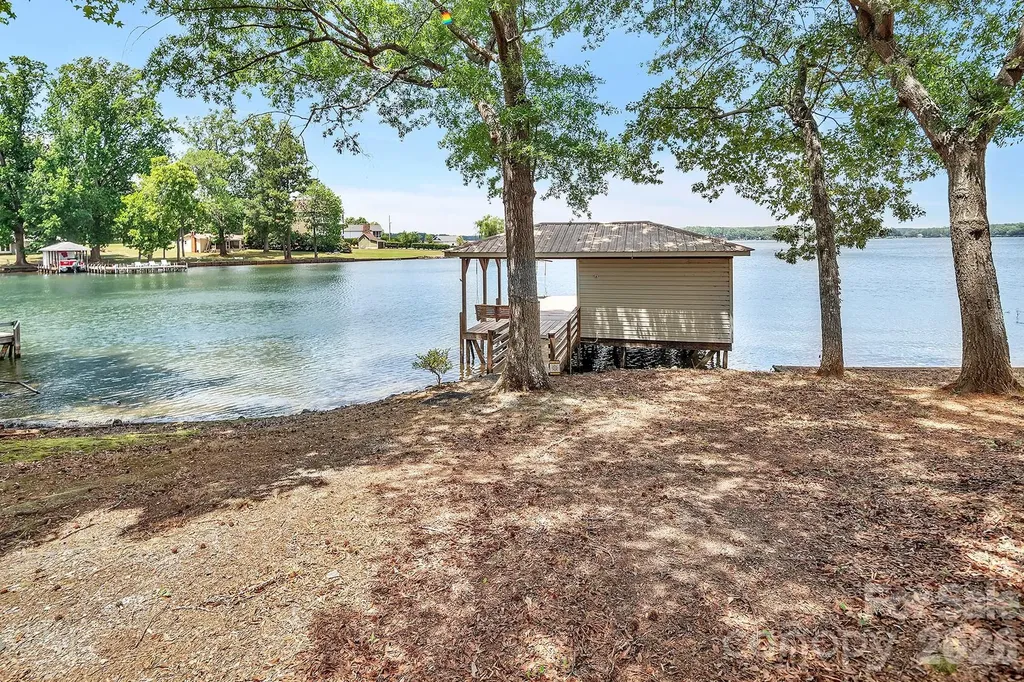 49294 Wood Land Drive Norwood NC 28128