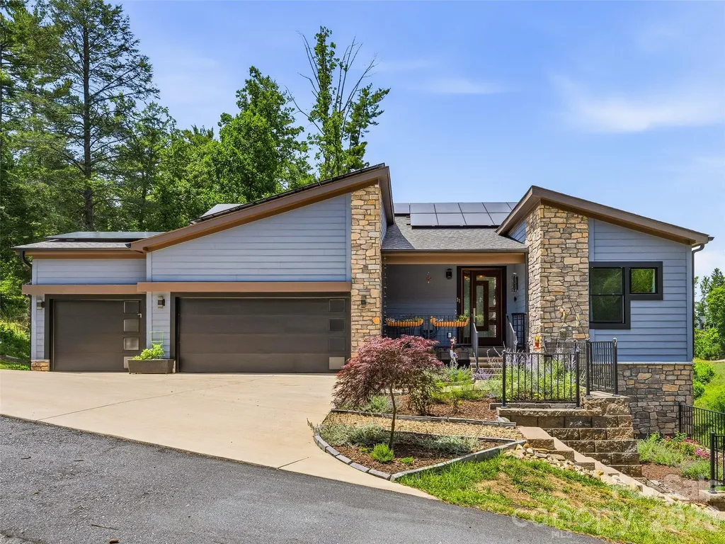 Leicester NC, 11 Timber Hill Drive