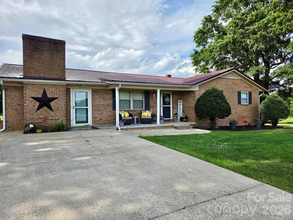 1316 Drumstand Road Stony Point NC 28678