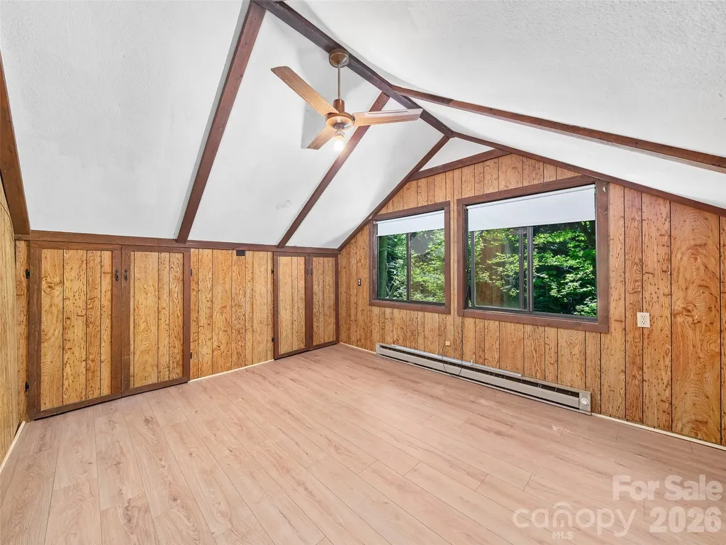 552 N Fork Road Burnsville NC 28714