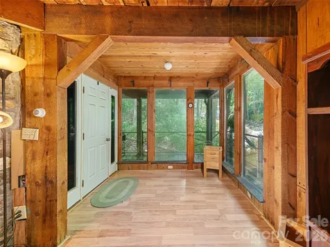 552 N Fork Road Burnsville NC 28714