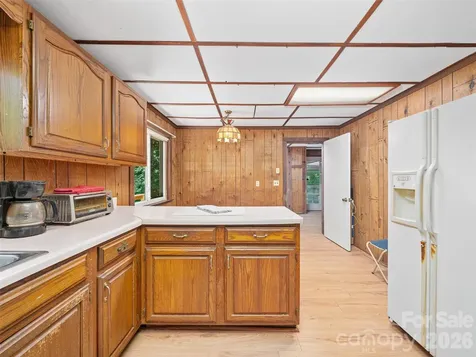 552 N Fork Road Burnsville NC 28714