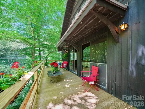 552 N Fork Road Burnsville NC 28714