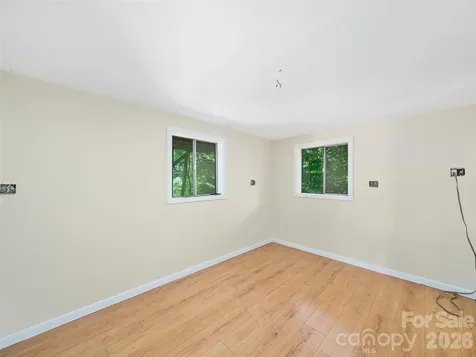 552 N Fork Road Burnsville NC 28714