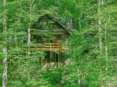552 N Fork Road Burnsville NC 28714