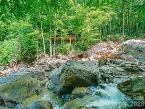 552 N Fork Road Burnsville NC 28714