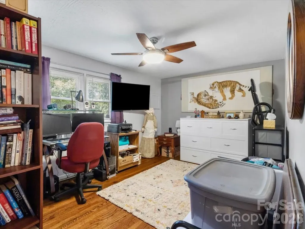 2 Ray Road Weaverville NC 28787