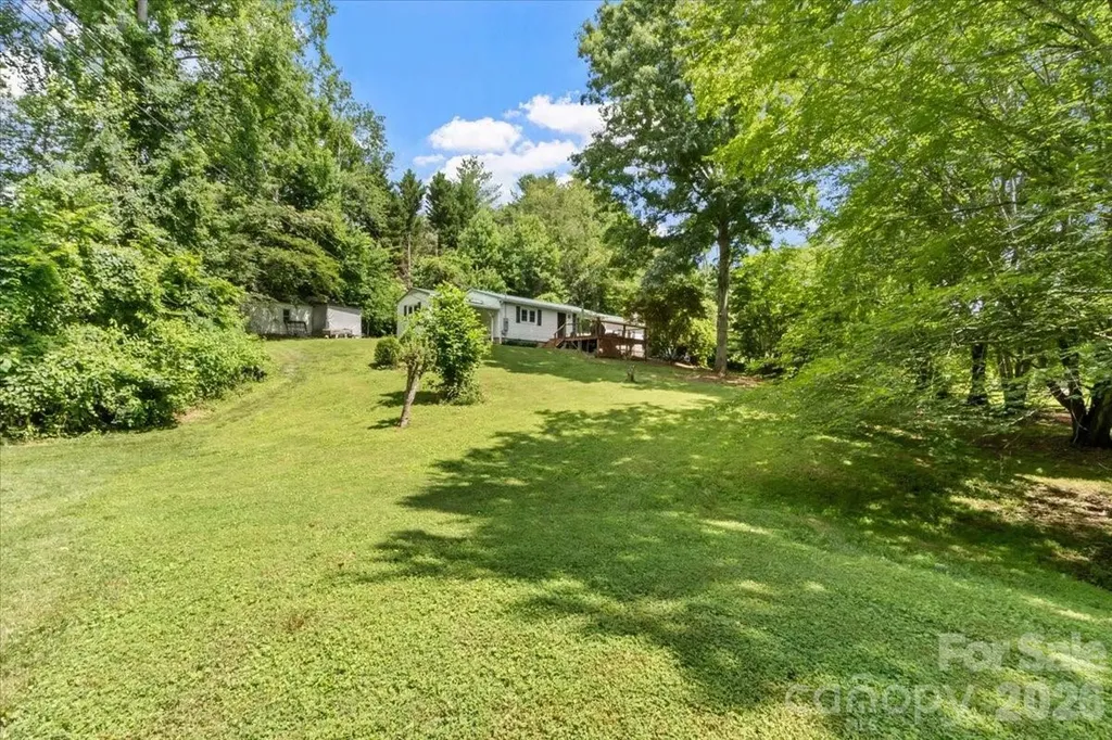 2 Ray Road Weaverville NC 28787