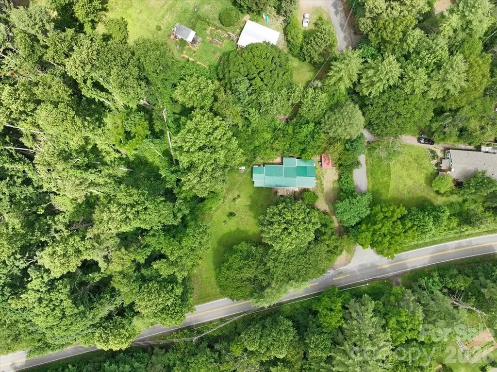 2 Ray Road Weaverville NC 28787