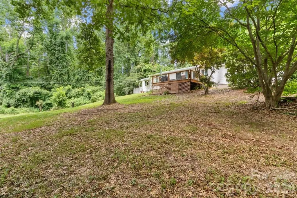 2 Ray Road Weaverville NC 28787