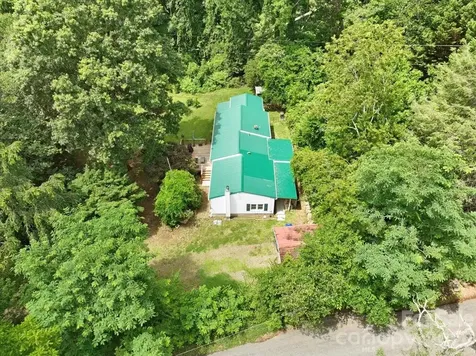 2 Ray Road Weaverville NC 28787