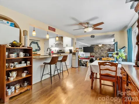 2 Ray Road Weaverville NC 28787
