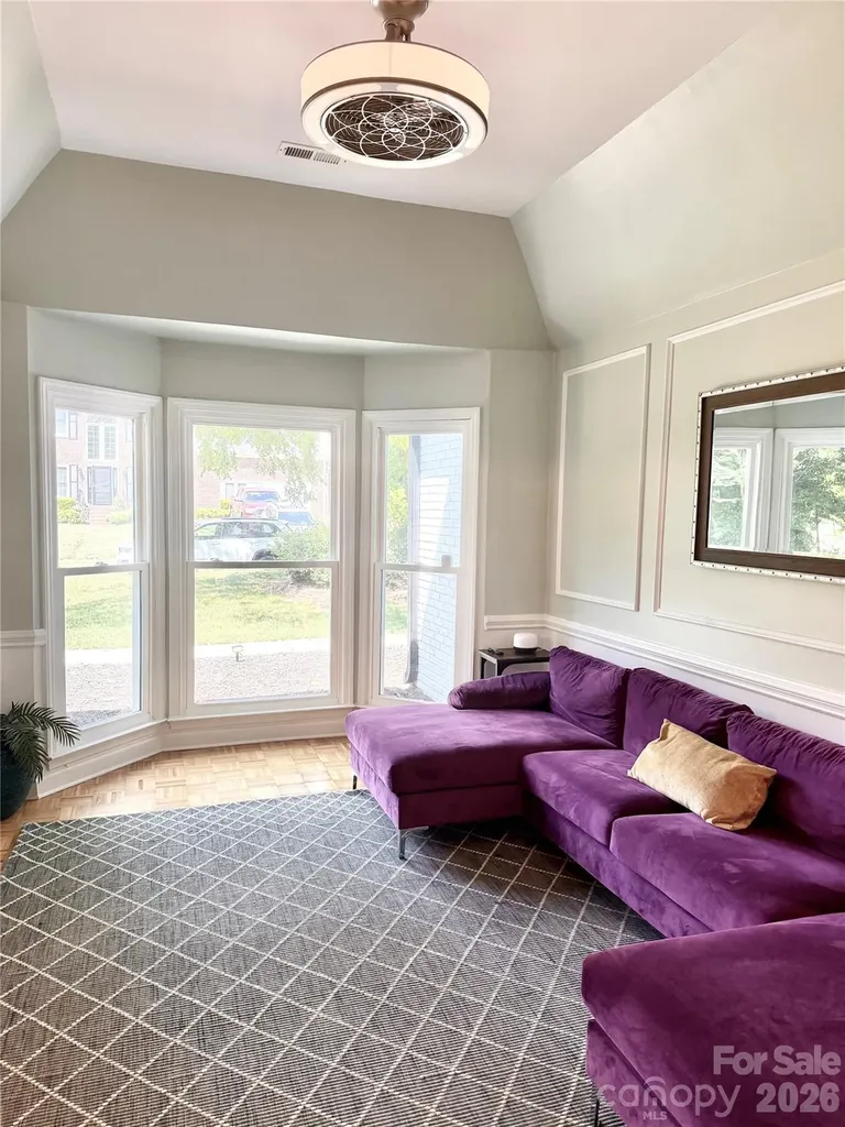 4015 Thistledown Court Charlotte NC 28269