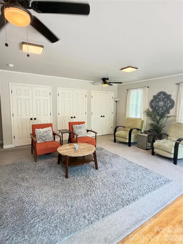 4015 Thistledown Court Charlotte NC 28269