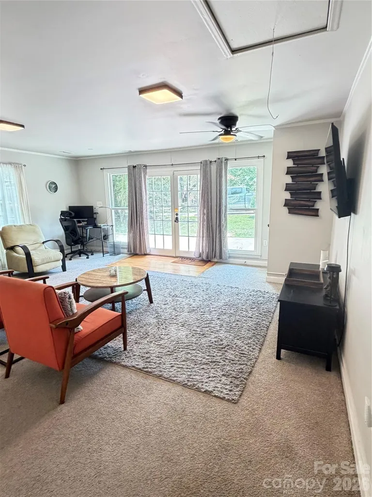 4015 Thistledown Court Charlotte NC 28269