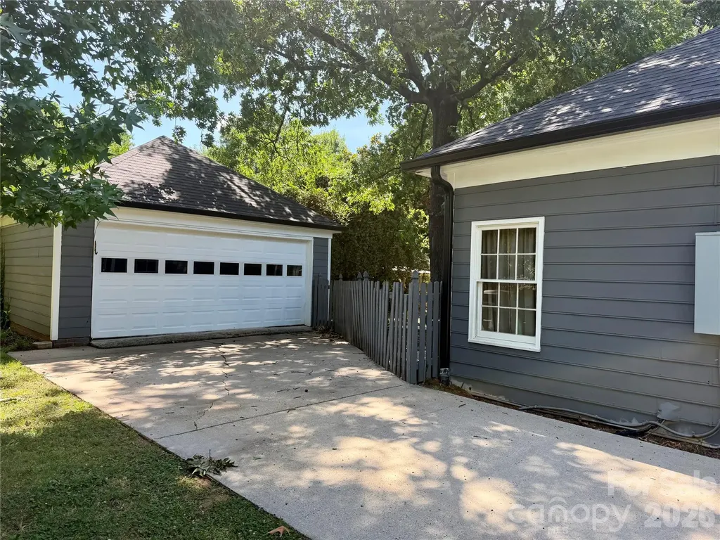4015 Thistledown Court Charlotte NC 28269