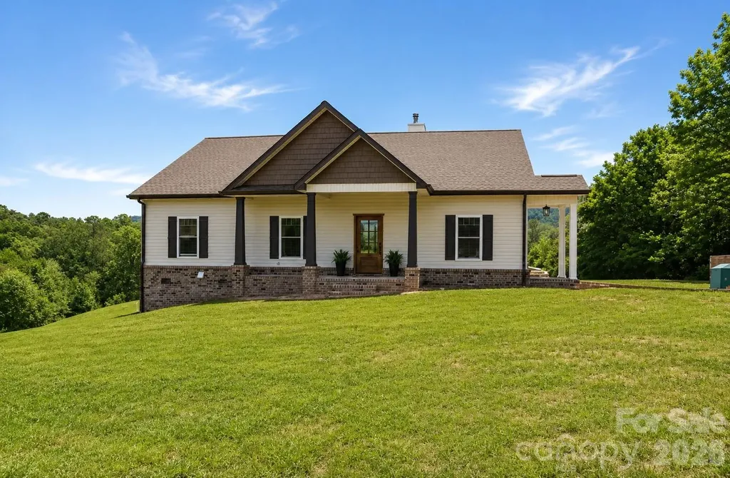 14 Daisy Lane Taylorsville NC 28681