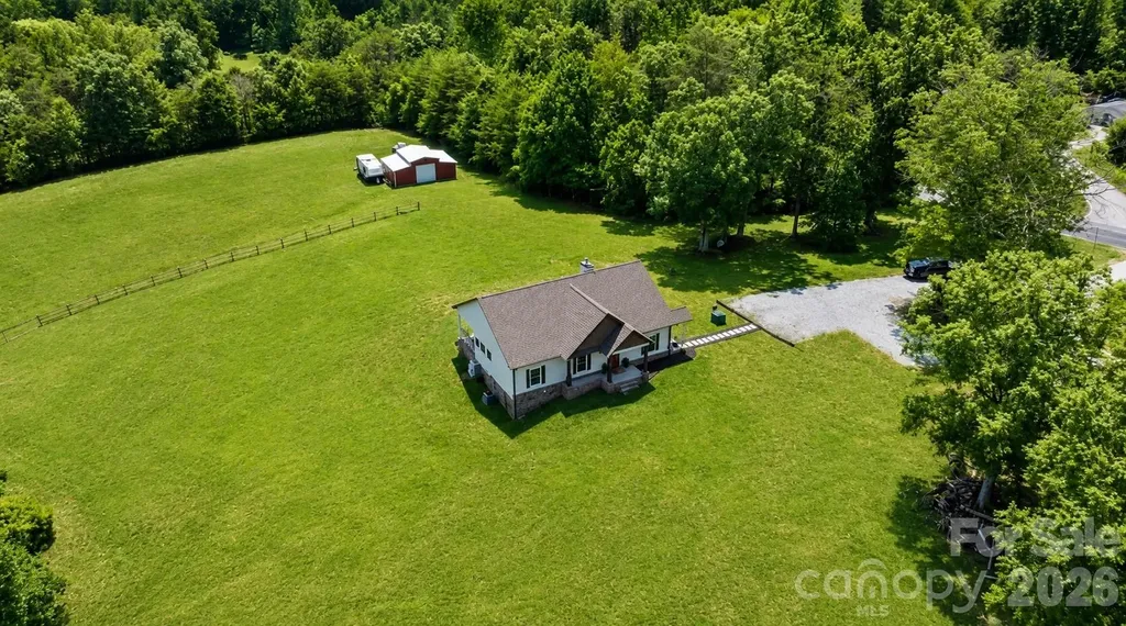 14 Daisy Lane Taylorsville NC 28681
