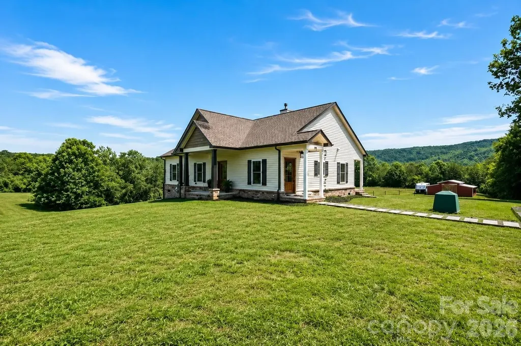 14 Daisy Lane Taylorsville NC 28681