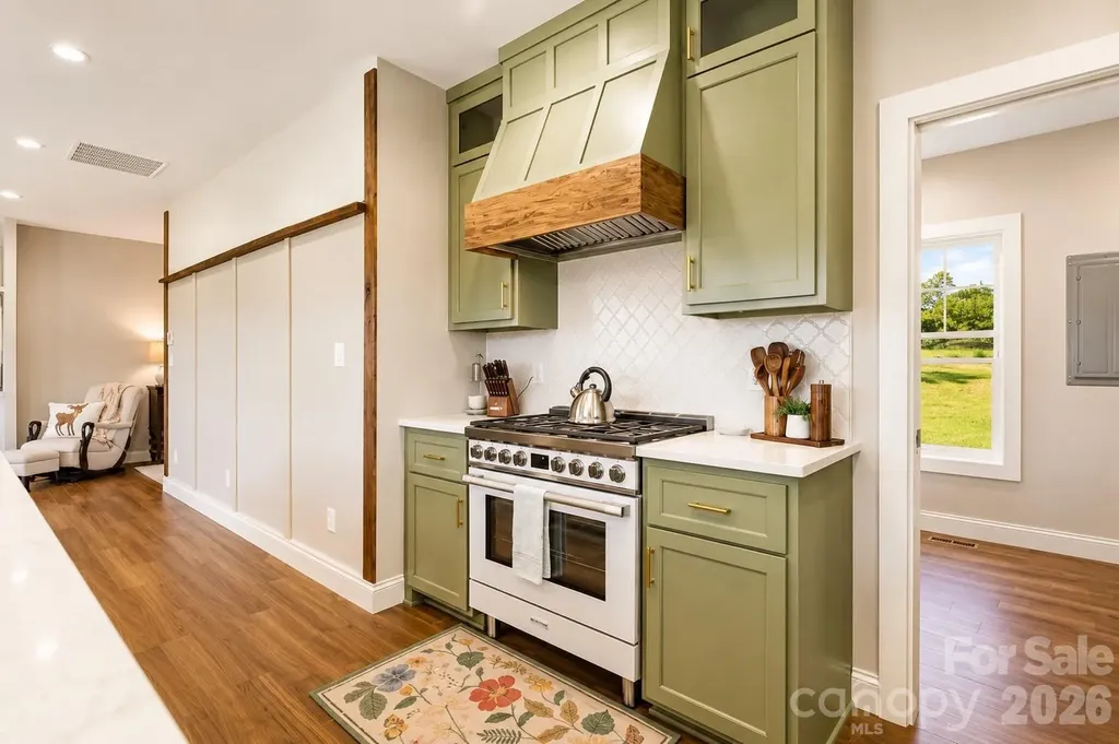 14 Daisy Lane Taylorsville NC 28681