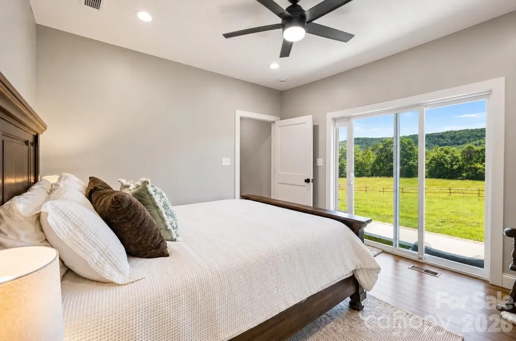 14 Daisy Lane Taylorsville NC 28681