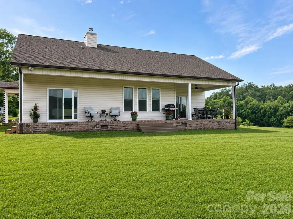 14 Daisy Lane Taylorsville NC 28681