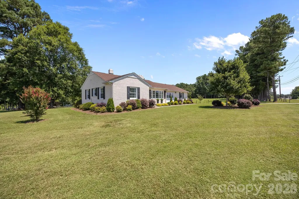 9256 Us Highway 311 Highway Archdale NC 27263